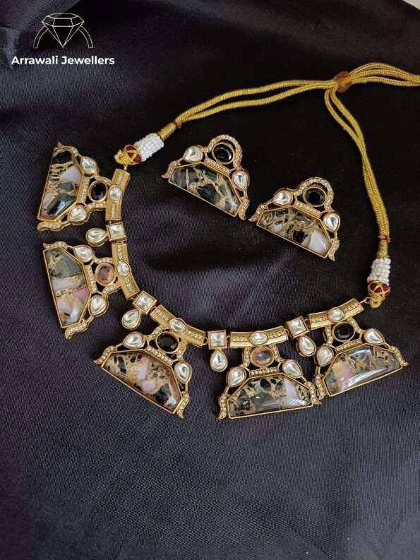Regal Necklace